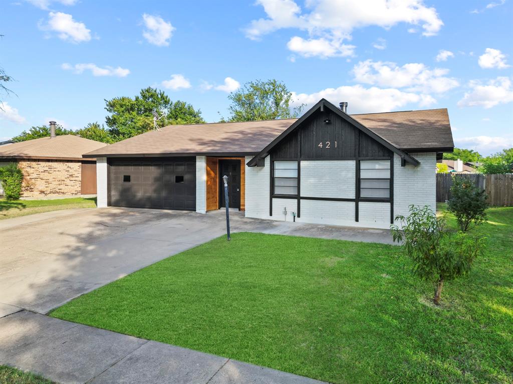 421 Parkvale Lane