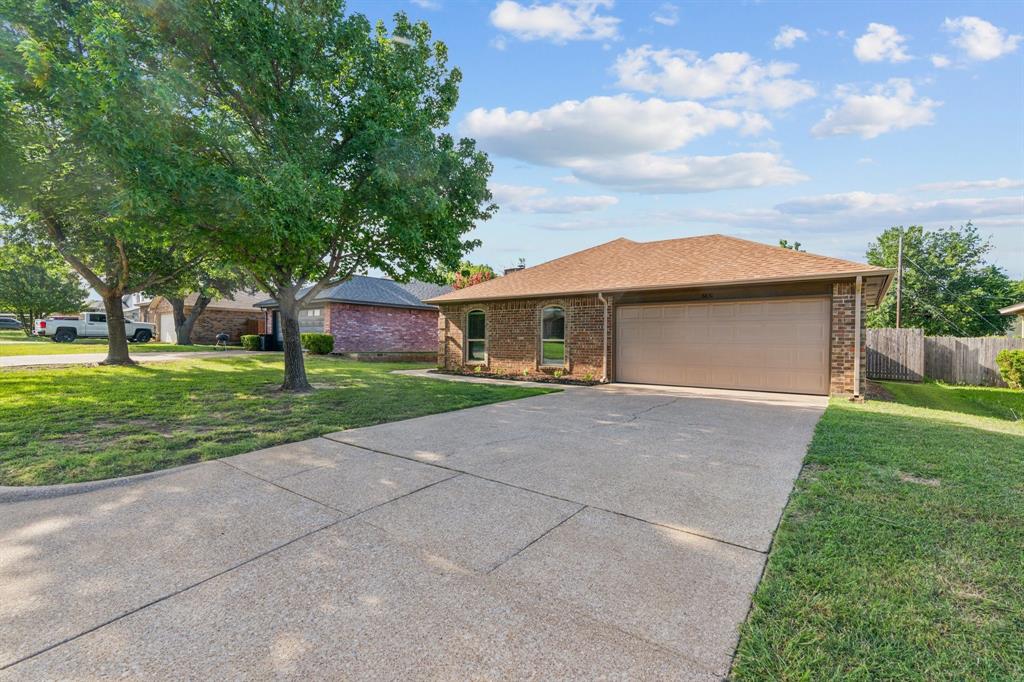6631 Lakeside Drive