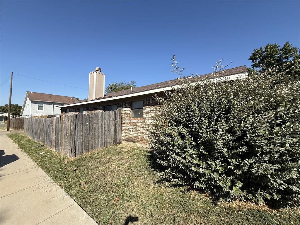 1703 Leroy Road