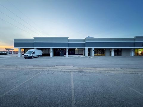 511 Camp Wisdom Road Duncanville TX 75116