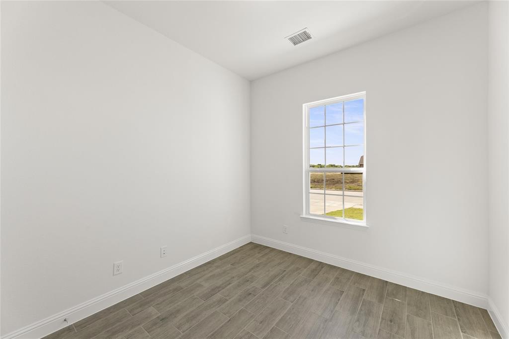 Lake Breeze - Residential