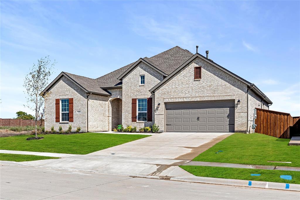 Lake Breeze - Residential