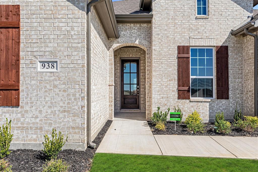Lake Breeze - Residential