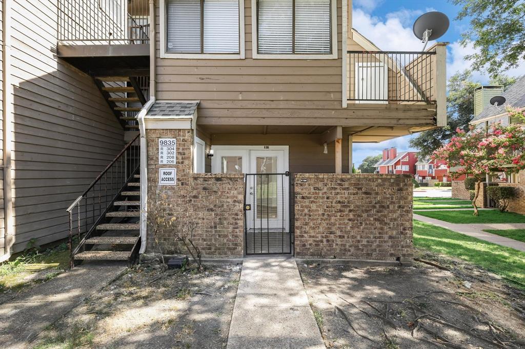 Richland Trace Condos - Residential