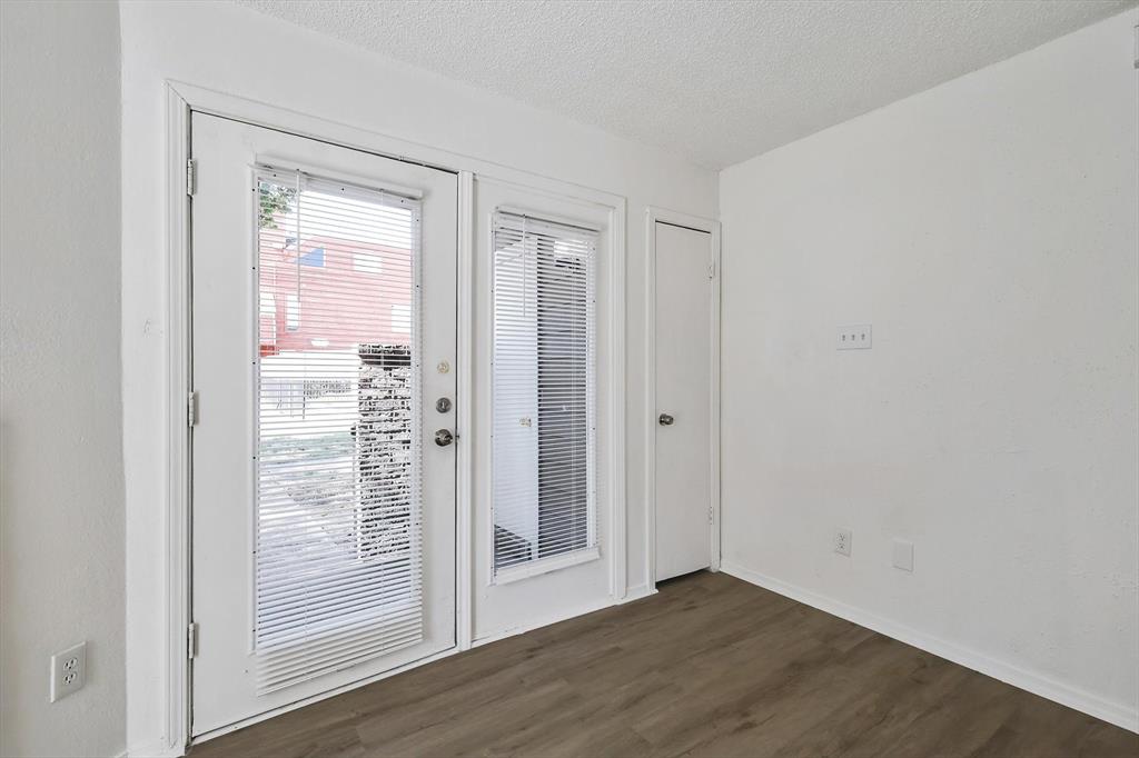 Richland Trace Condos - Residential