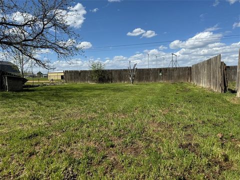 A home in Comanche