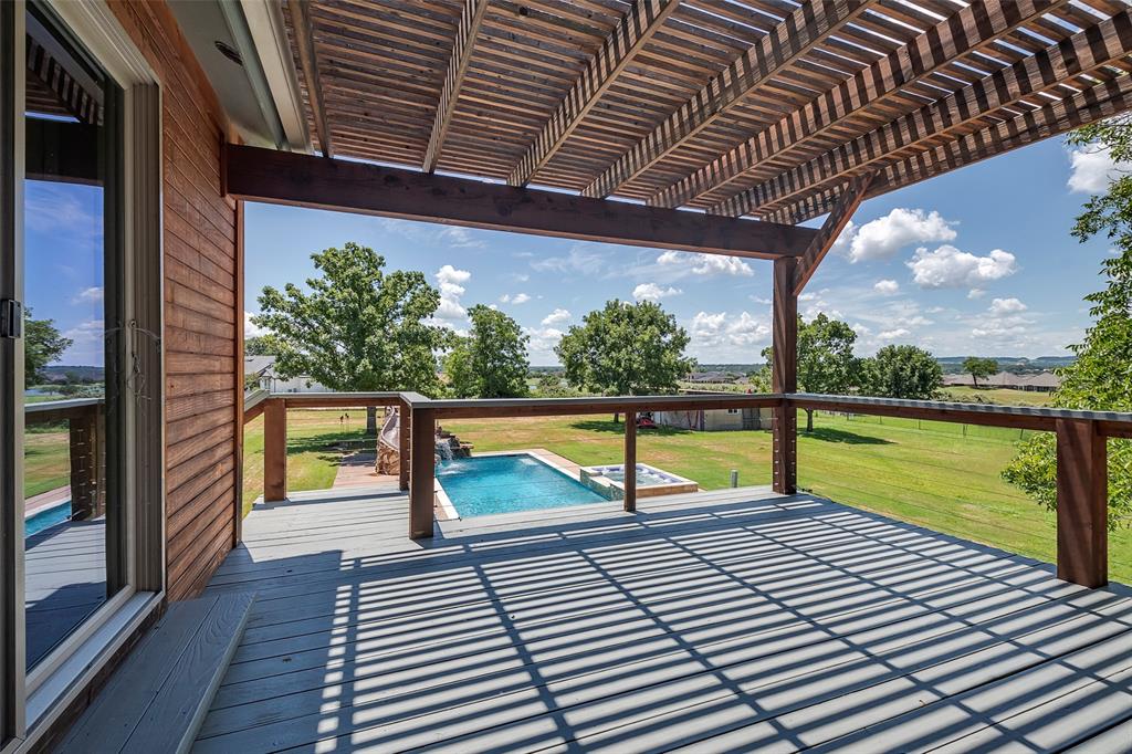 Granbury, Texas 76048, United States, 5 Bedrooms Bedrooms, ,4 BathroomsBathrooms,Residential,Active,155427