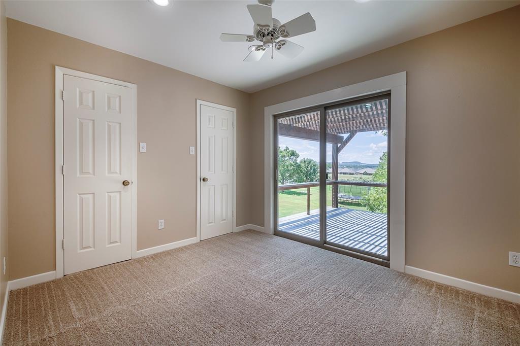 Granbury, Texas 76048, United States, 5 Bedrooms Bedrooms, ,4 BathroomsBathrooms,Residential,Active,155427