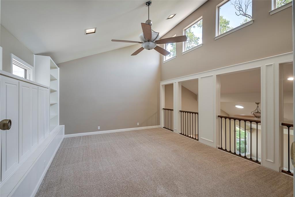 Granbury, Texas 76048, United States, 5 Bedrooms Bedrooms, ,4 BathroomsBathrooms,Residential,Active,155427