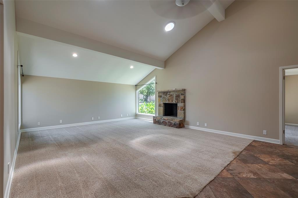 Granbury, Texas 76048, United States, 5 Bedrooms Bedrooms, ,4 BathroomsBathrooms,Residential,Active,155427