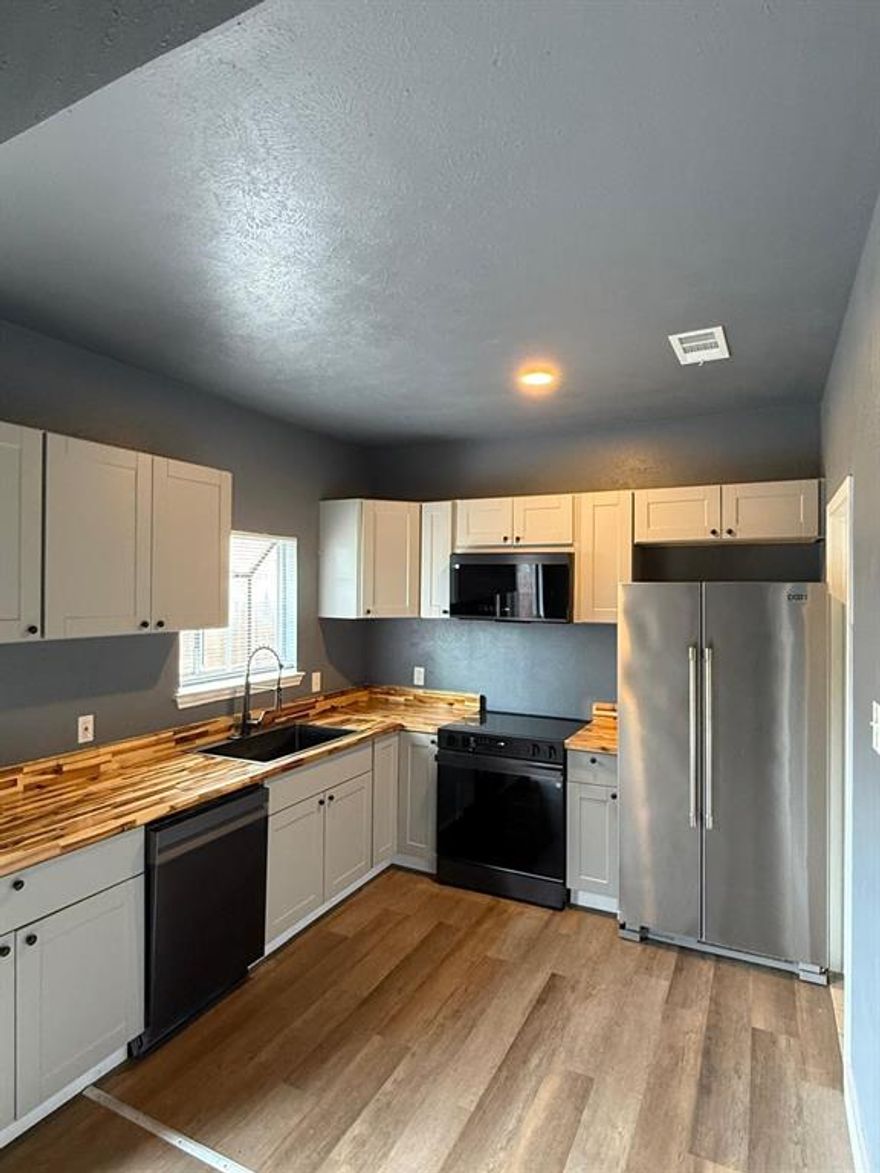 If you’ve been searching for a place that actually feels like home the second you walk in, 611 Oriole Blvd #703 is it. This isn't your standard cramped condo; with three full bedrooms and 2.5 baths, you finally have the extra space you’ve been looking for—whether that’s a dedicated home office that isn't the kitchen table or a guest room that actually fits a bed. The layout is open and easygoing, perfect for hosting friends, while the private fenced patio is the best spot in the house for a quiet morning coffee. It’s rare to find this much room and a layout this functional in such a well-connected Duncanville neighborhood.

Come see it for yourself this weekend! I’d love to show you around—shoot me a text or give me a call to schedule a private walkthrough before it’s gone.