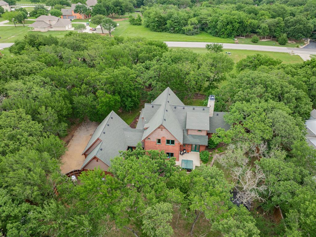 Emerald Sound At Lake Lewisvil - Residential