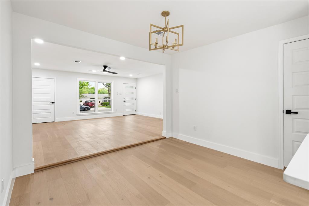 Valwood Park 06 - Residential