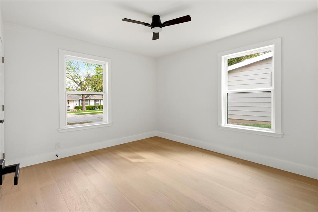 Valwood Park 06 - Residential