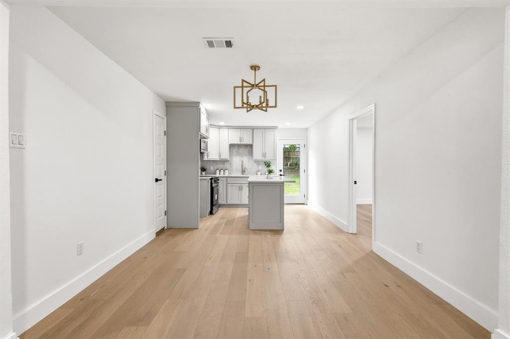 Valwood Park 06 - Residential