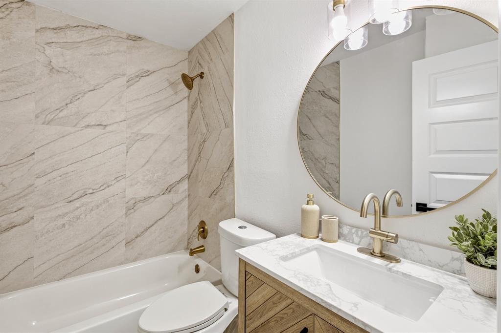 Valwood Park 06 - Residential