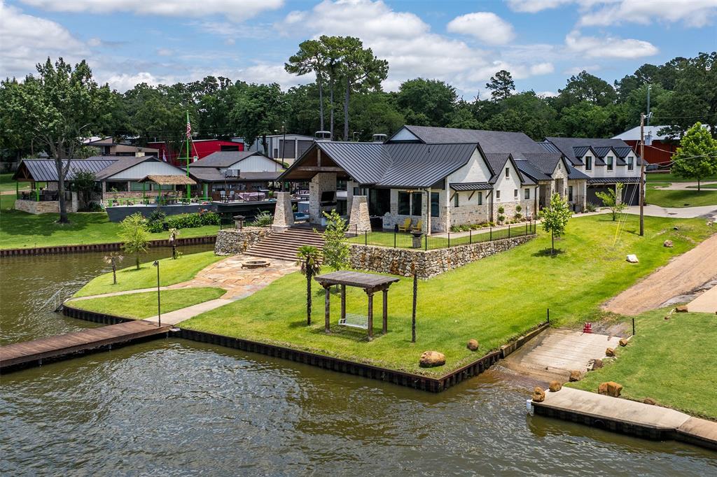 Cedarview Estate - Residential