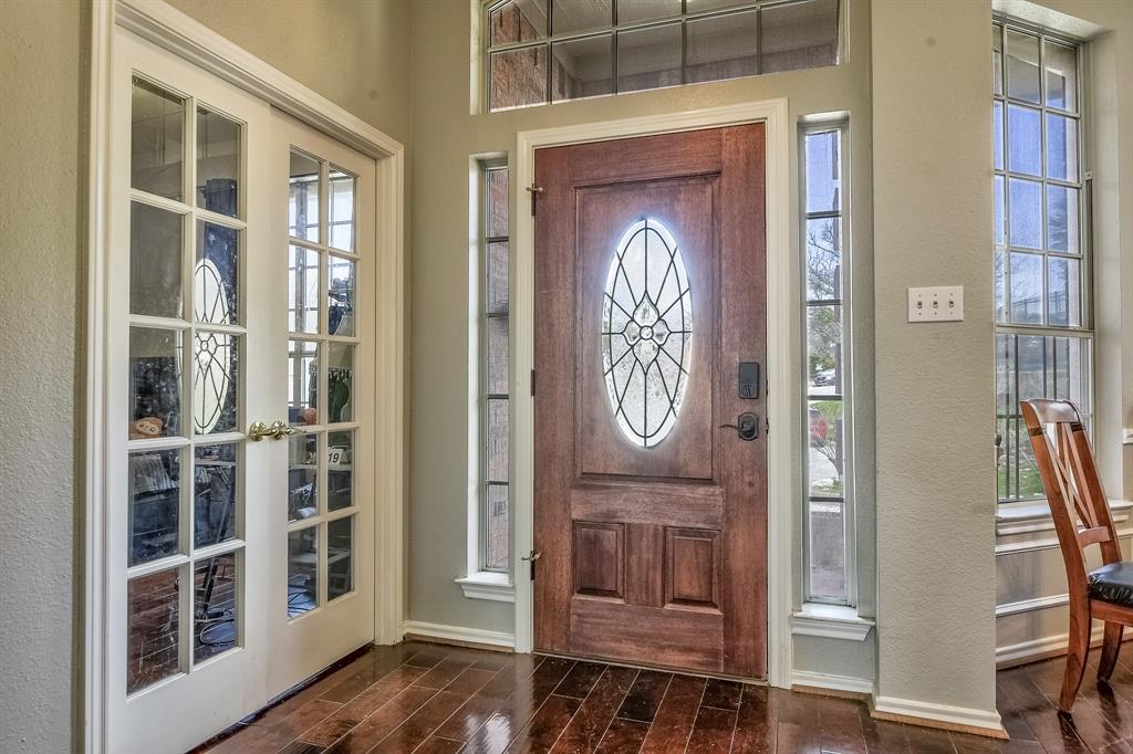 8654 Glen Hollow Drive