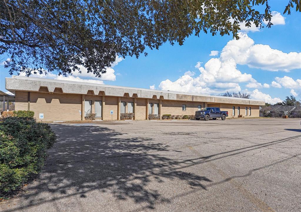 Mineral Heights Sub - Commercial Lease