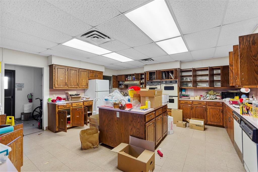 Mineral Heights Sub - Commercial Lease