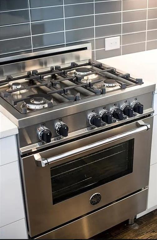 Deere Park - Residential Lease