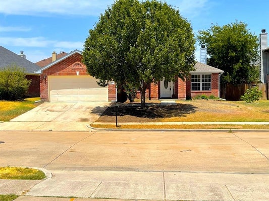 315 POINTER PL, ARLINGTON, TX 76002 - Image e485f380806cd66daad4e24921dc8080/2440887387