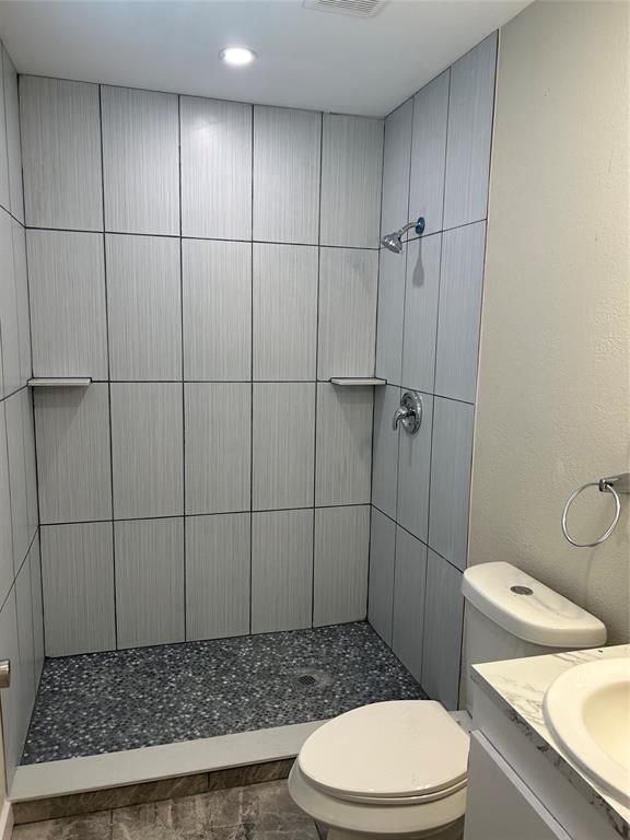 Spring Oaks 04 - Residential Lease