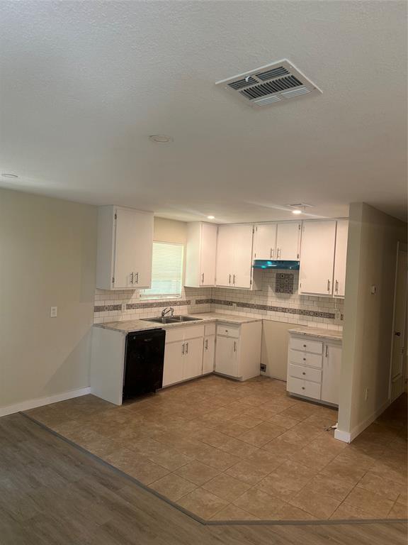 Spring Oaks 04 - Residential Lease