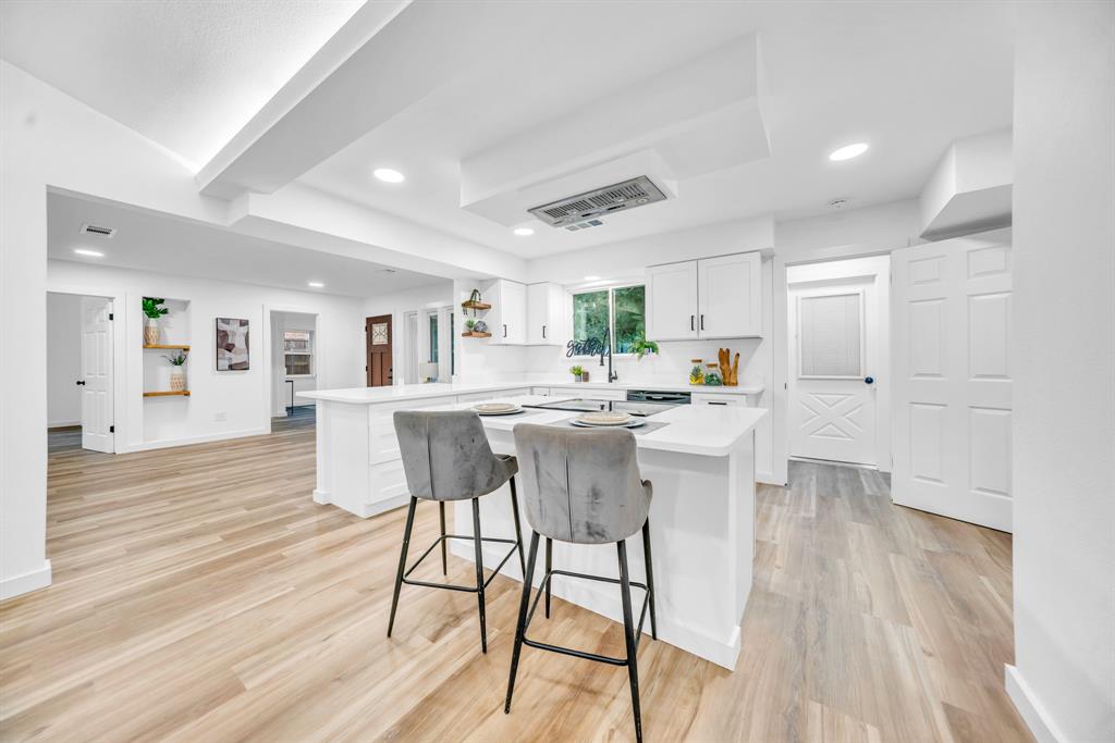 Bell Manor - Residential