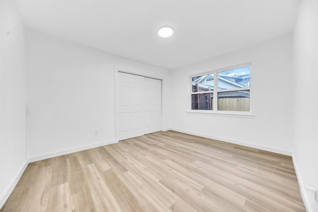 Bell Manor - Residential