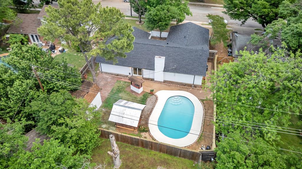 Bell Manor - Residential