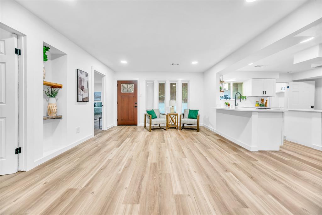 Bell Manor - Residential