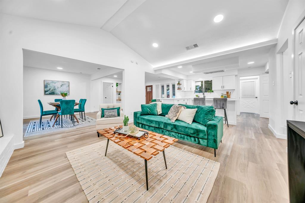 Bell Manor - Residential