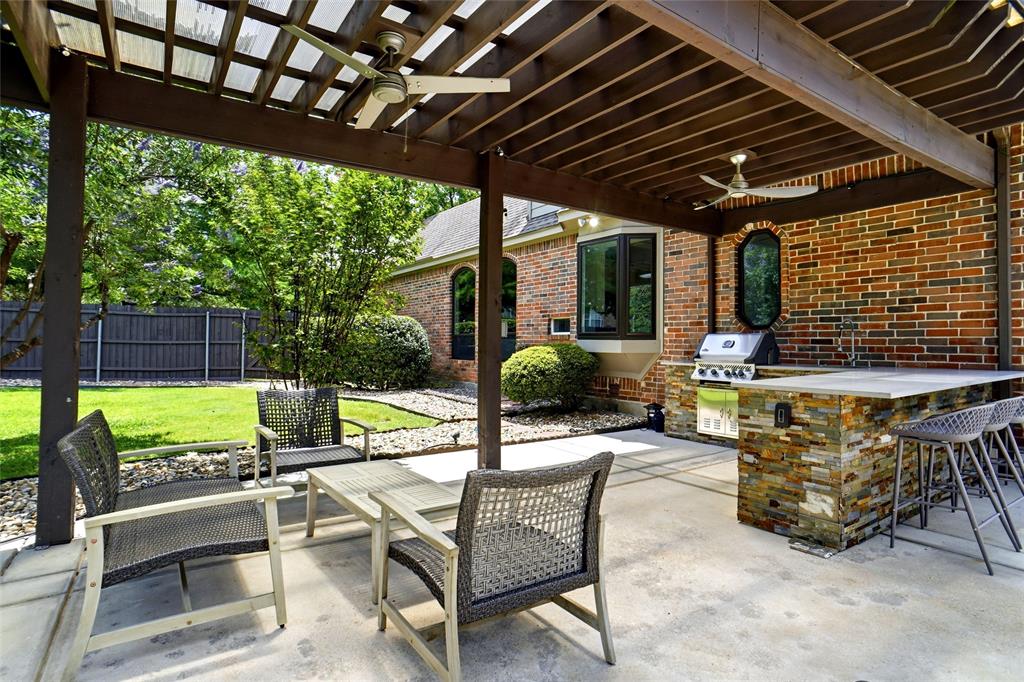 902 Dowling Court