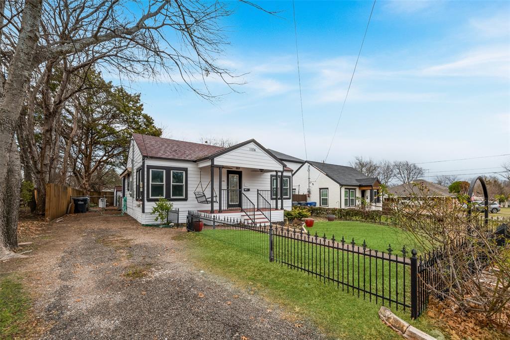 1104 Pearson Avenue