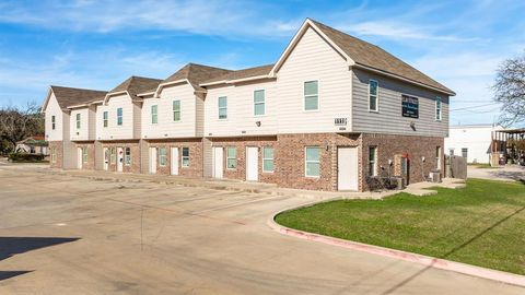 385 E Elm Street Stephenville TX 76401