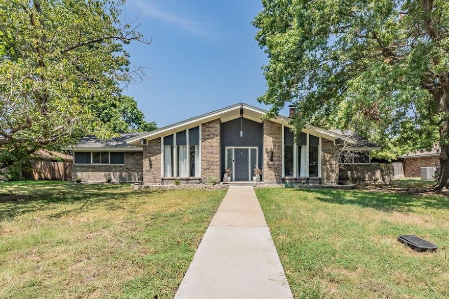 MULTIPLE OFFERS RECEIVED - PLEASE SUBMIT YOUR CLIENT'S HIGHEST & BEST OFFER BY DEADLINE ON MONDAY 03-23-26 AT 5:00 PM.
GREAT OPPORTUNITY IN THIS FULLY REMODELED & PRICED TO SELL FAST HOME!
Welcome to 111 Ashe Bend Dr in the highly desirable Rockwall area! This beautifully fully remodeled home offers modern upgrades, style, and comfort—all at an exceptional value. Step inside to find a refreshed interior featuring updated finishes, abundant natural light, and a functional layout perfect for everyday living and entertaining. The recent renovations provide a move-in ready experience, making this an ideal opportunity for buyers looking for a turnkey home without paying full market price. Situated in an established neighborhood with convenient access to shopping, dining, schools, and major highways, this home combines location, quality, and value. Property is being sold AS-IS, but shows beautifully and is ready for immediate occupancy. Buyer to verify all information, including schools and measurements. MULTIPLE OFFERS RECEIVED. PLEASE SUBMIT YOUR CLIENT'S HIGHEST & BEST OFFER BY DEADLINE ON MONDAY 03-23-26 AT 5:00 PM. Opportunities like this—fully updated and priced below market—don’t last long!