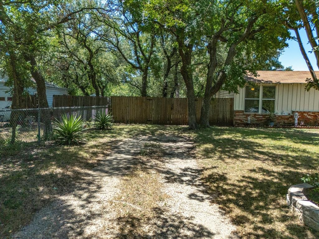 715 Lakeside Drive