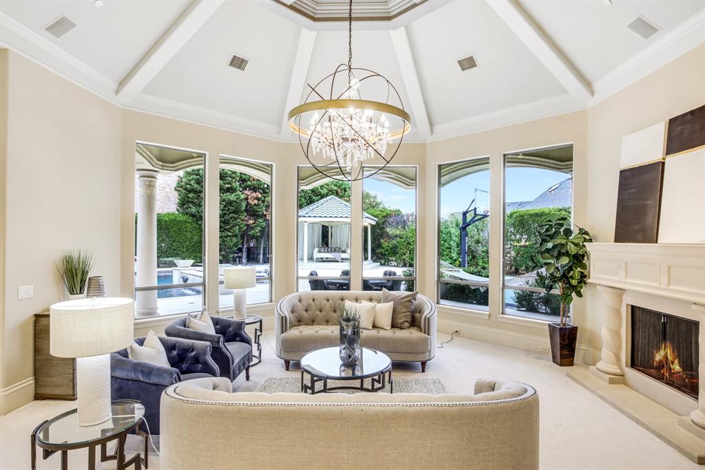 Starwood Ph Four Village 16 - Residential