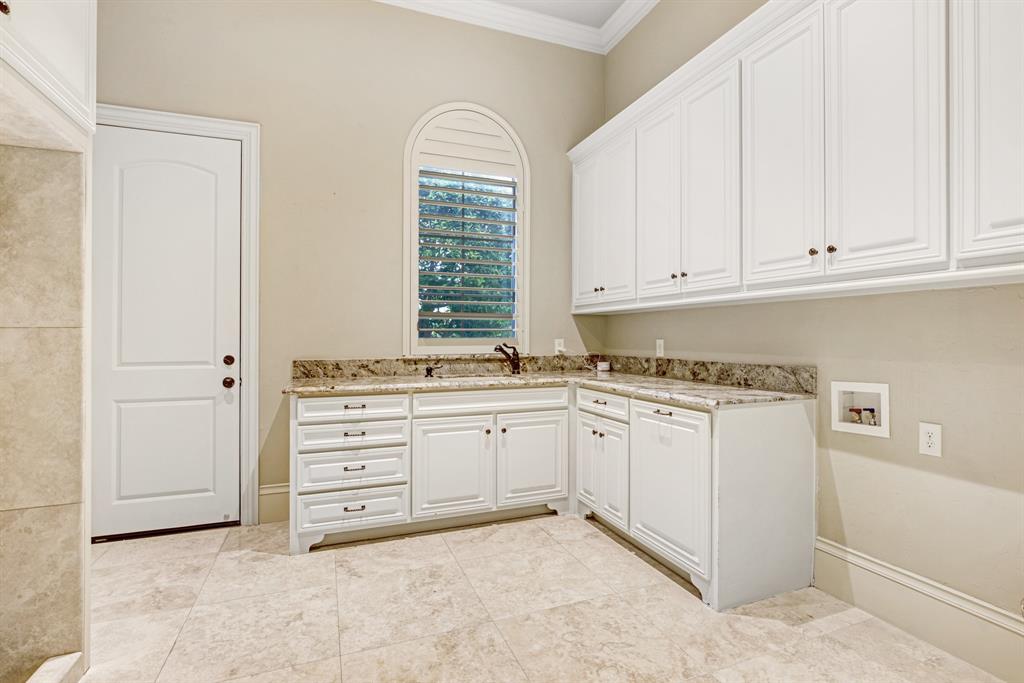 Starwood Ph Four Village 16 - Residential