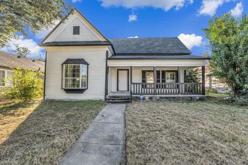 Photo of 2524 Mcferrin Avenue, Waco, TX 76708 (MLS # 21251590)