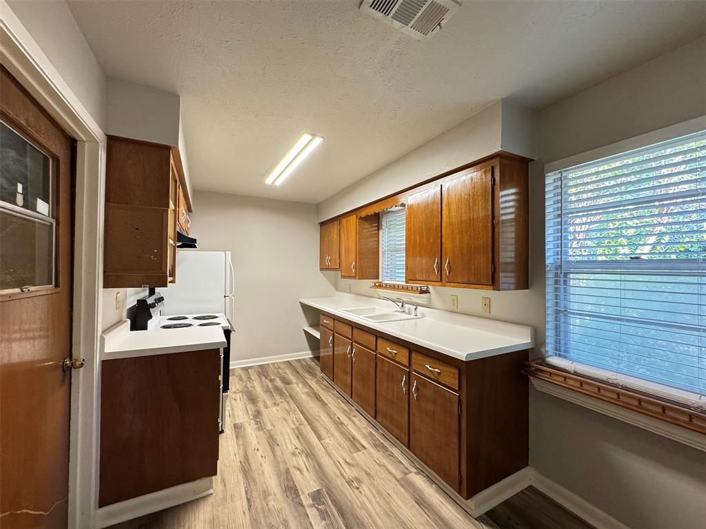 Allenwood Estates Third Instl - Residential