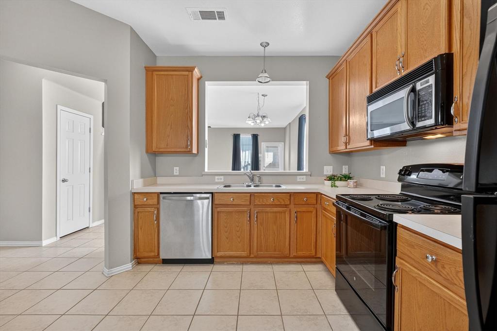 Villages Of Crawford Farms Th - Residential