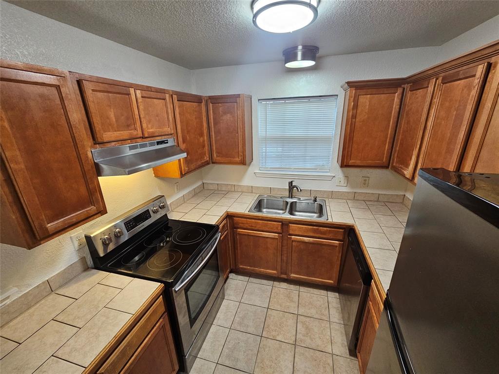 Ryan Southeast Add* - Residential Lease