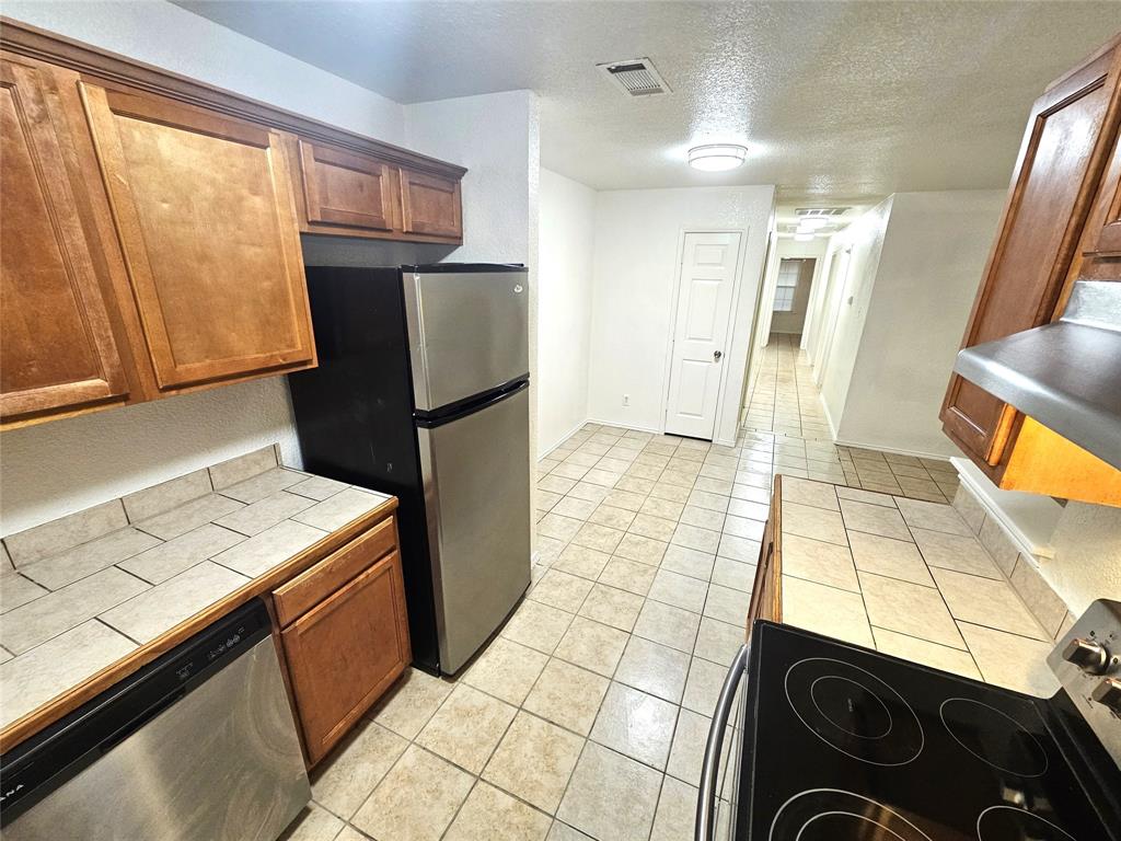 Ryan Southeast Add* - Residential Lease