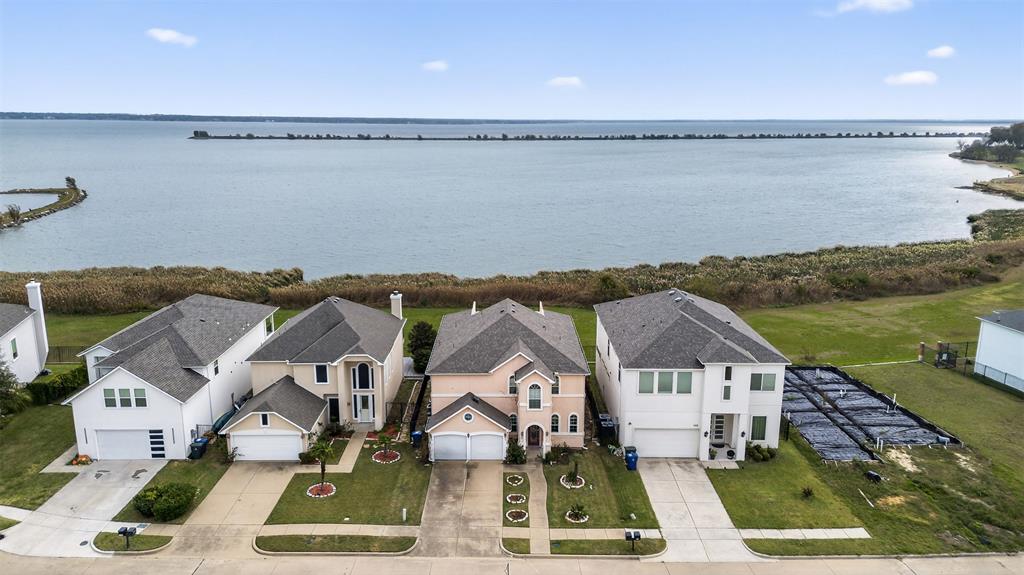 Lake Terrace 2nd Rep - Residential