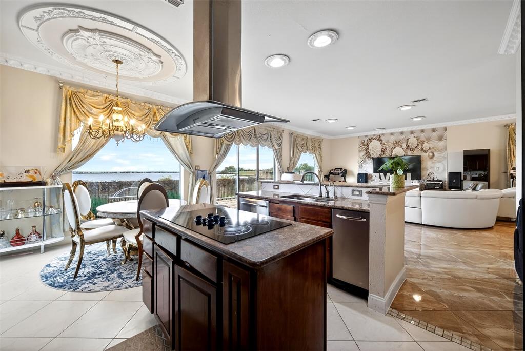 Lake Terrace 2nd Rep - Residential