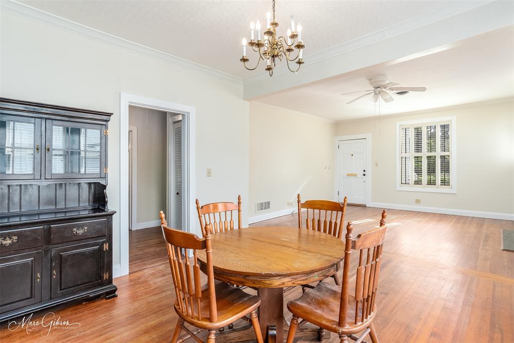 Currie Acreage - Residential