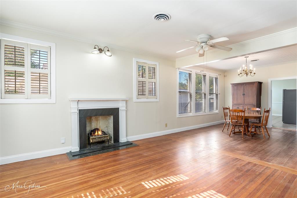 Currie Acreage - Residential