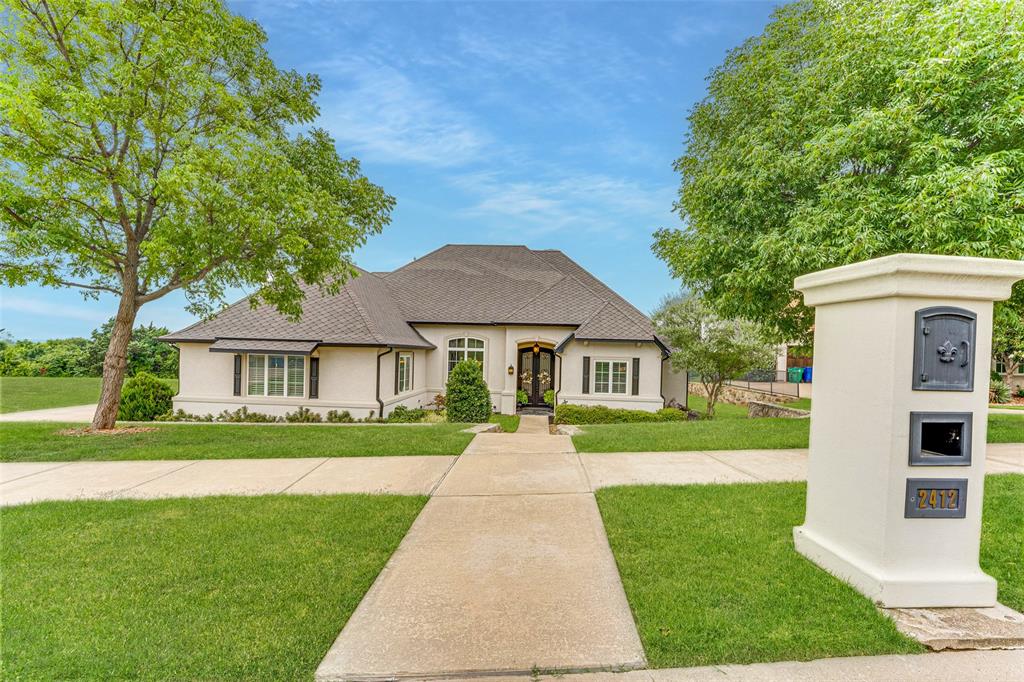 2412 Versailles Drive